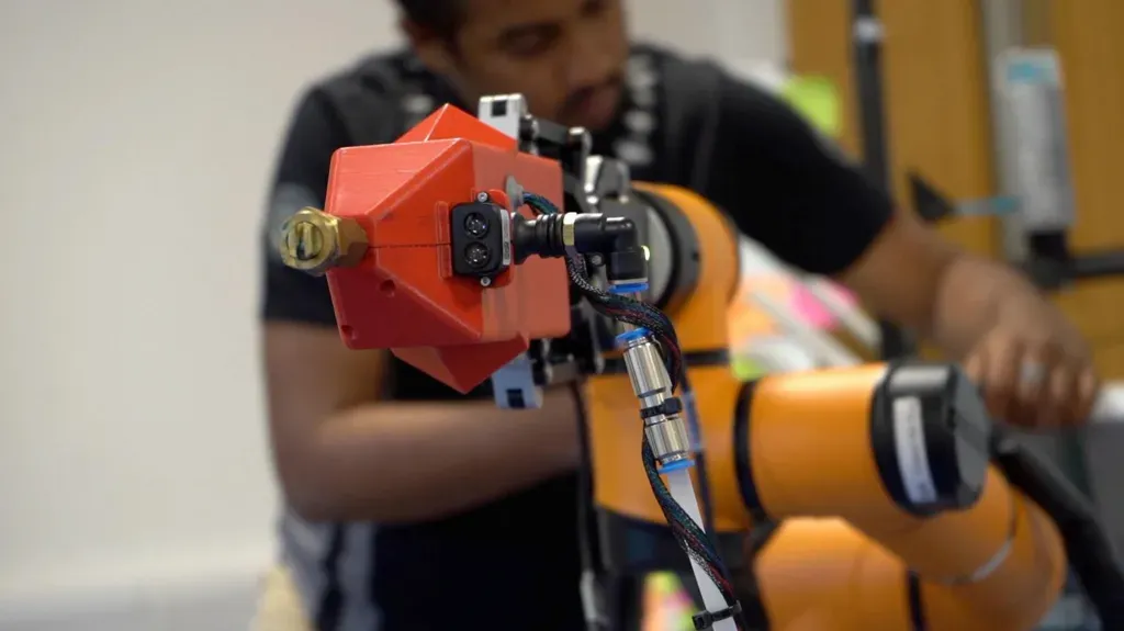 Oxford Dynamics has a £1m contract with the MoD to design, develop, and supply the robots Source : bbc.com Oxford Dynamics Investment In AI Robots