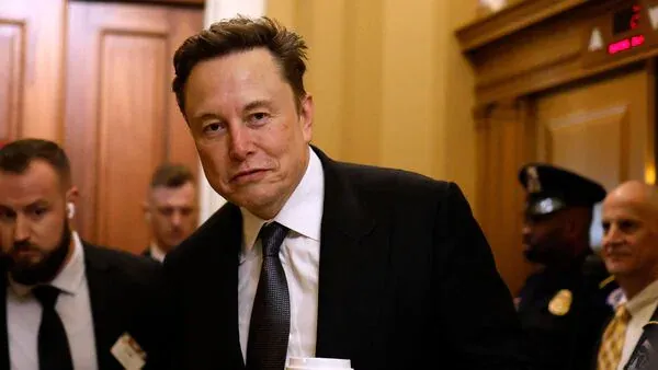 Elon Musk H-1B visa Elon Musk H-1B visa